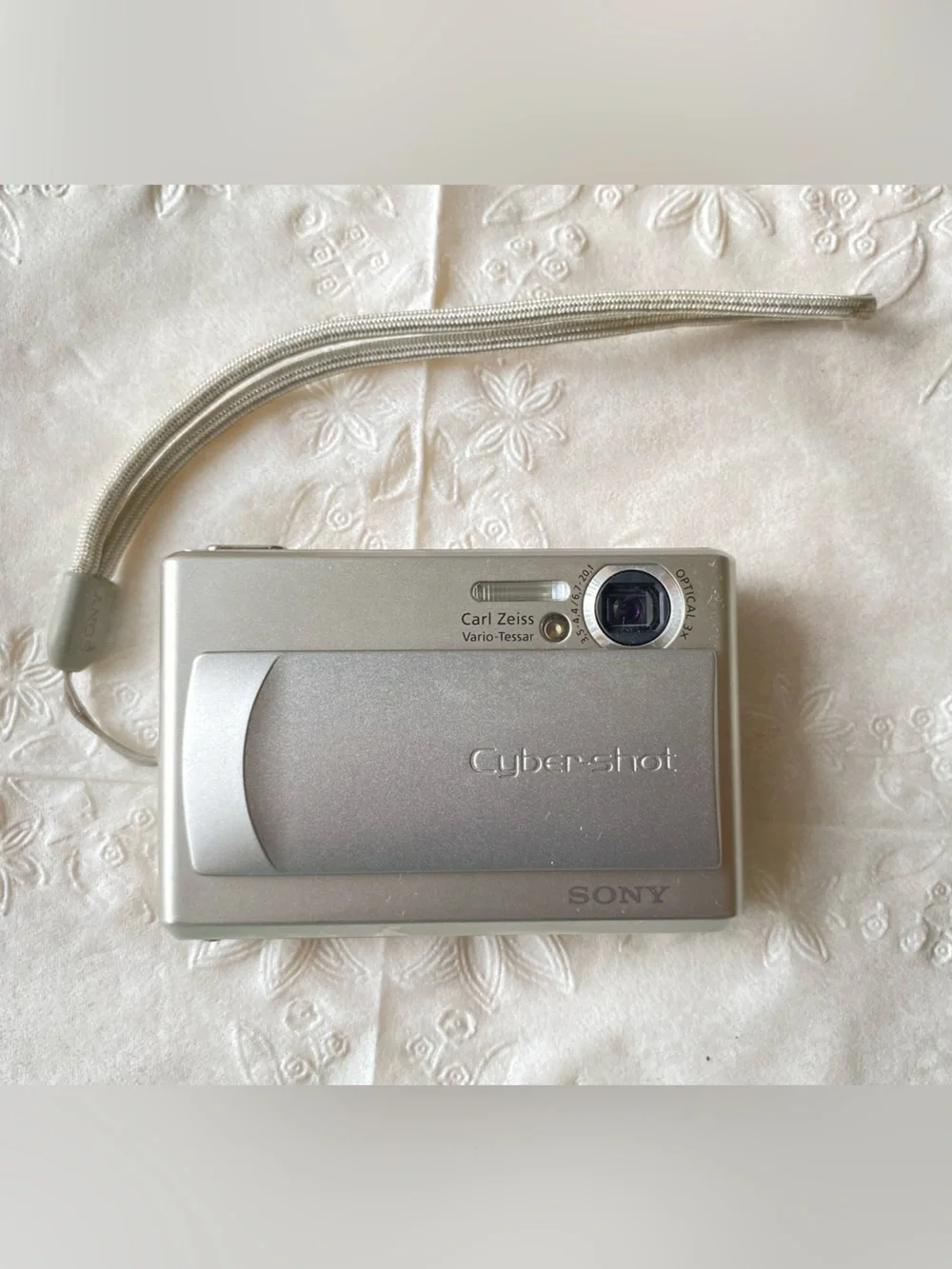 Sony Cyber-Shot DSC-T1 Compact Camera - Silver